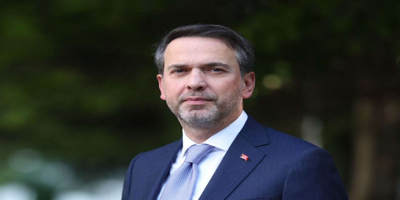 Enerji Bakanı Alparslan Bayraktar Hakkâri’ de