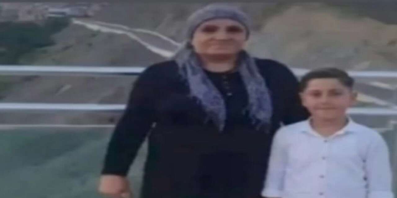 Hakkarili aile kazada hayatını kaybetti