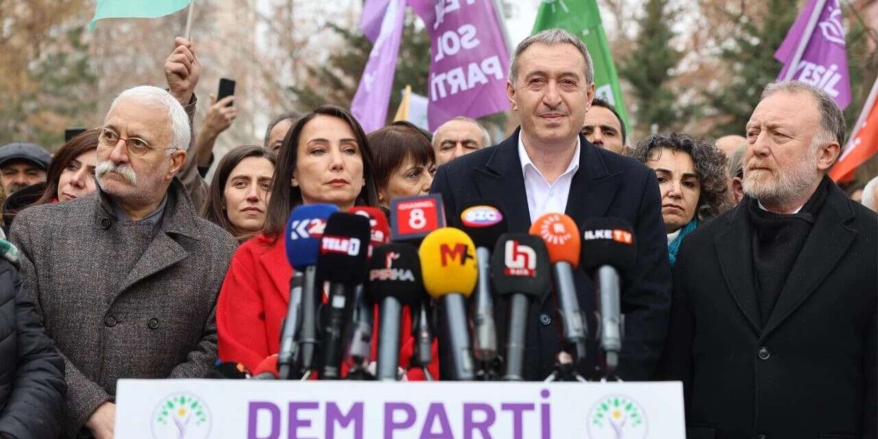 Bakırhan ve Hatimoğulları 535 oyla yeniden seçildi