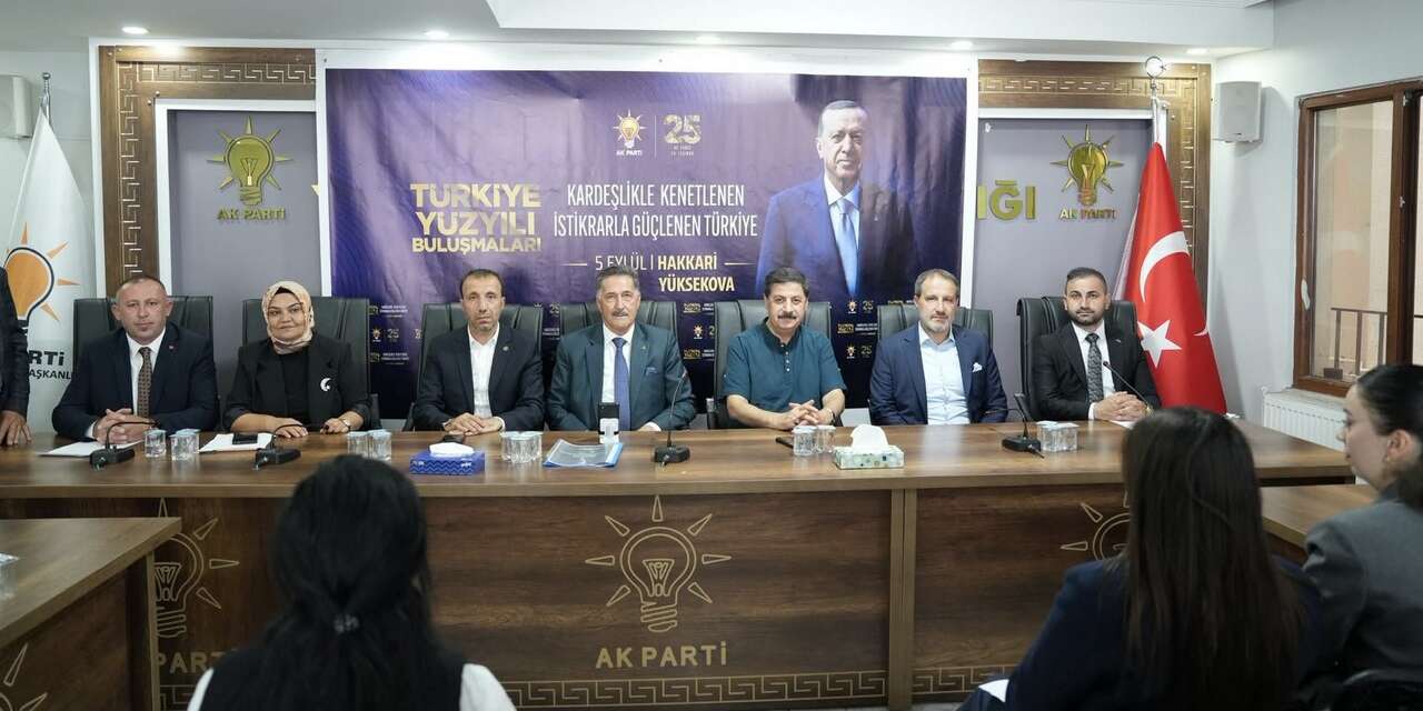 Türkiye Yüzyılı Buluşmaları Yüksekova’da devam ediyor