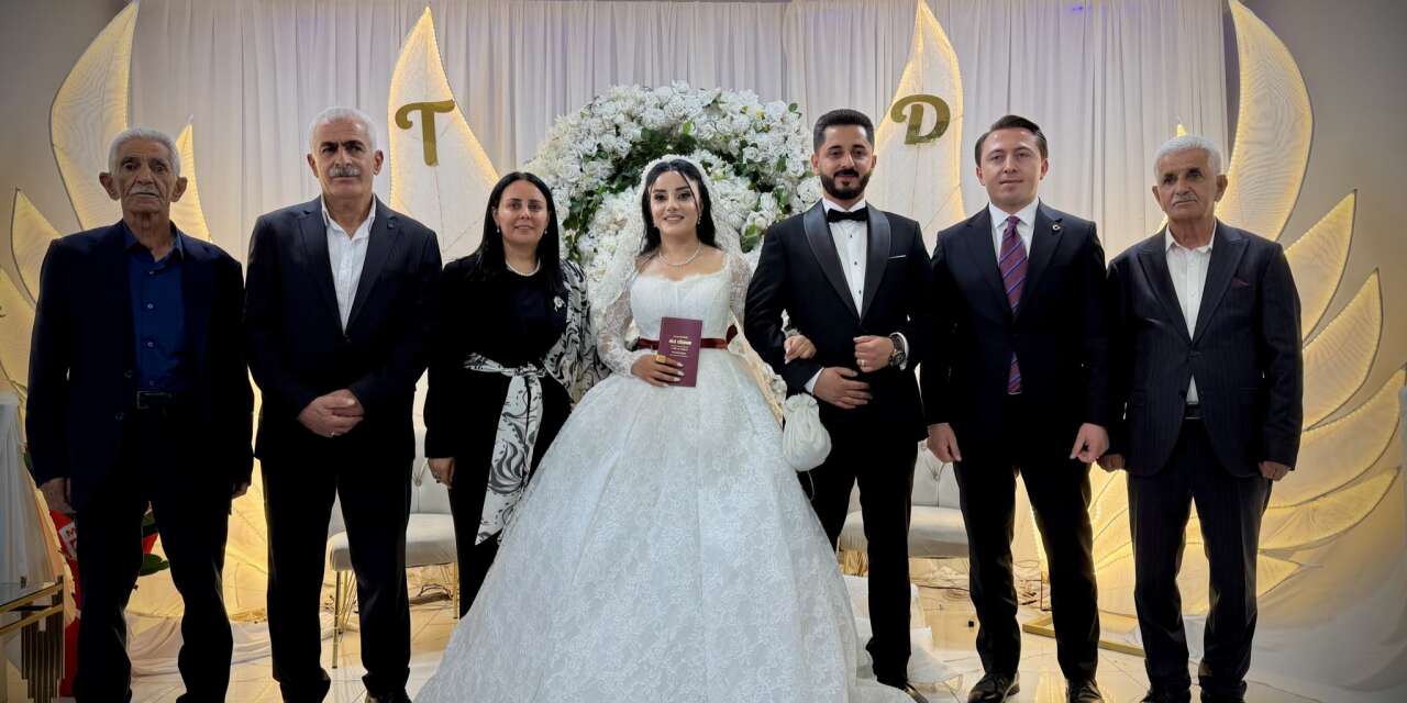 Kaymakam Hülür, genç çiftin mutluluğuna ortak oldu