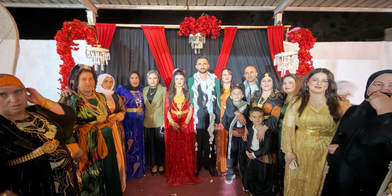 Başkan Hayva genç çiftleri yalnız bırakmadı