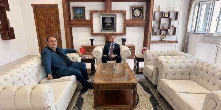 İş insanı Aytekin Karahanlı’dan Kaymakam Hülür’e ziyaret