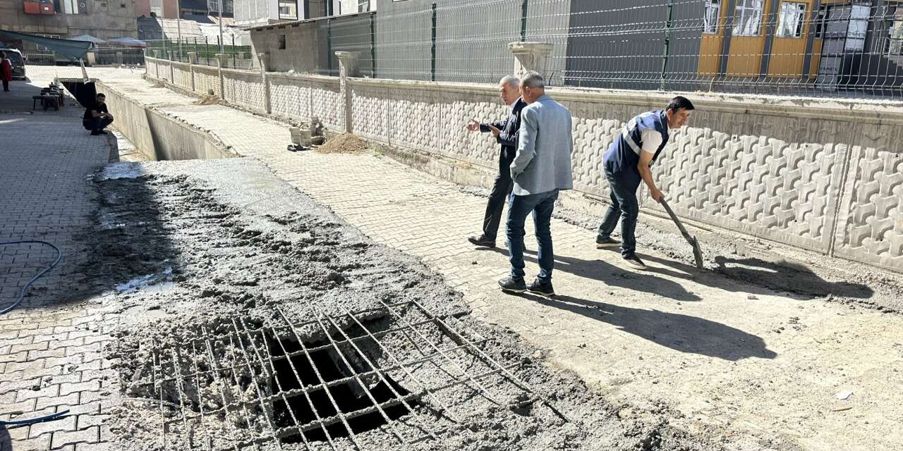 Yüksekova’da Pizok Deresi’ndeki izinsiz çalışmaya zabıta engeli