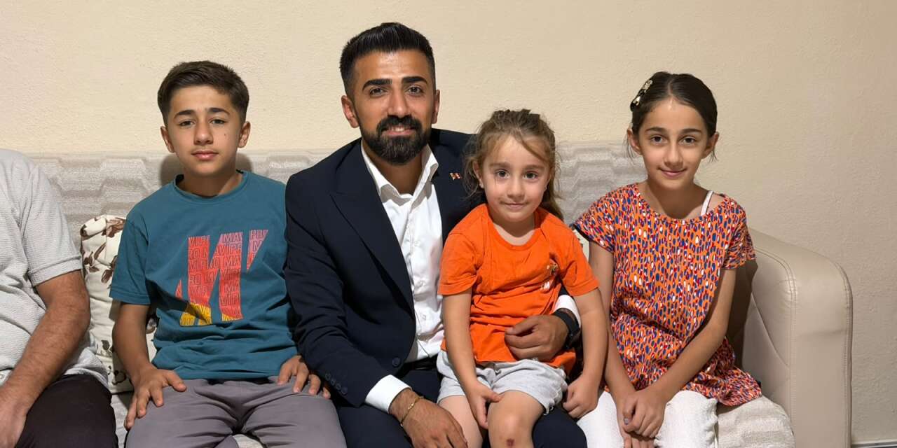 Hakkâri’de Şehit ve Gazi çocuklarına kırtasiye desteği
