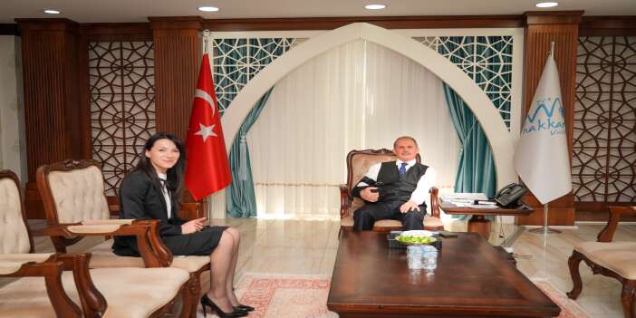 Hakkari Denetimli Serbestlik Müdürü Vali Taşyapan'ı ziyaret etti