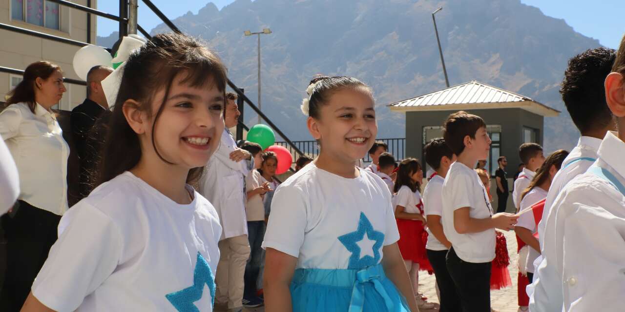 Hakkari’de İlköğretim Haftası coşkusu