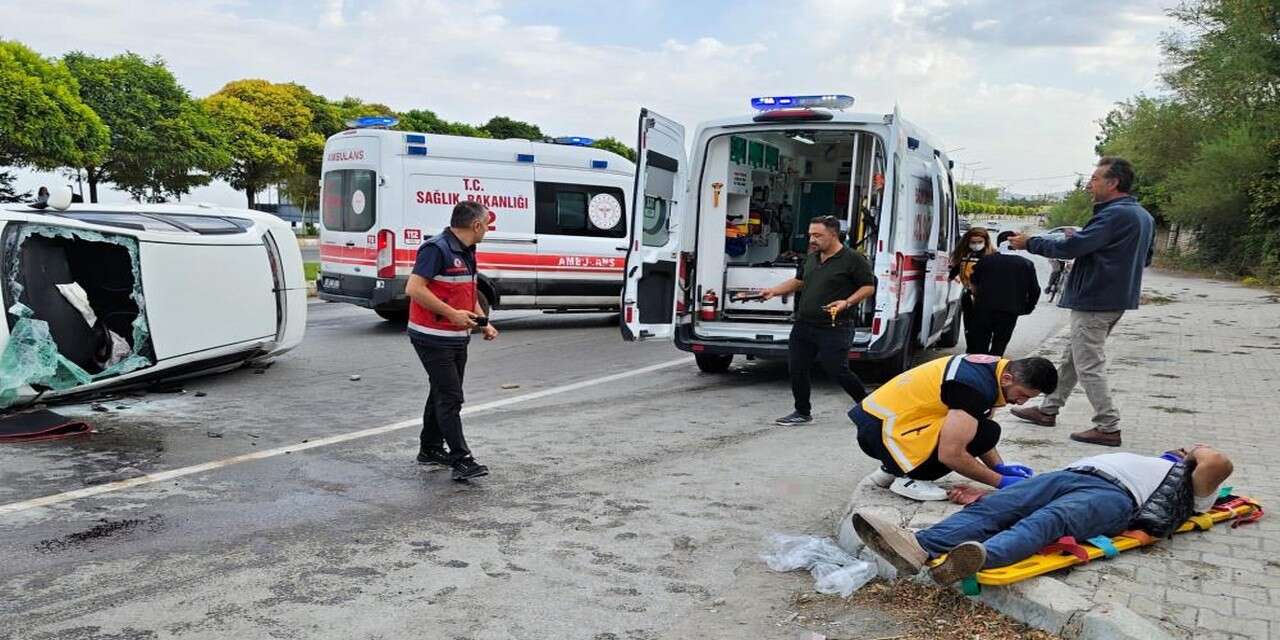 Edremit'te iki otomobil çarpıştı 4 yaralı