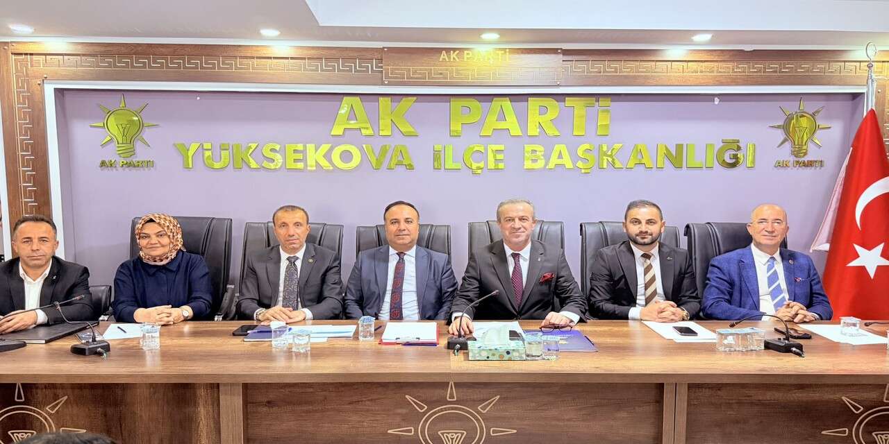 AK Parti Yüksekova’da Eylül Ayı Danışma Meclisi Toplantısı yapıldı
