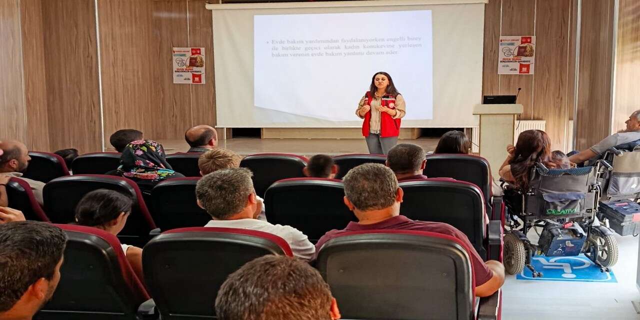 Engelli Bireylerin Hakları Yüksekova’da anlatıldı