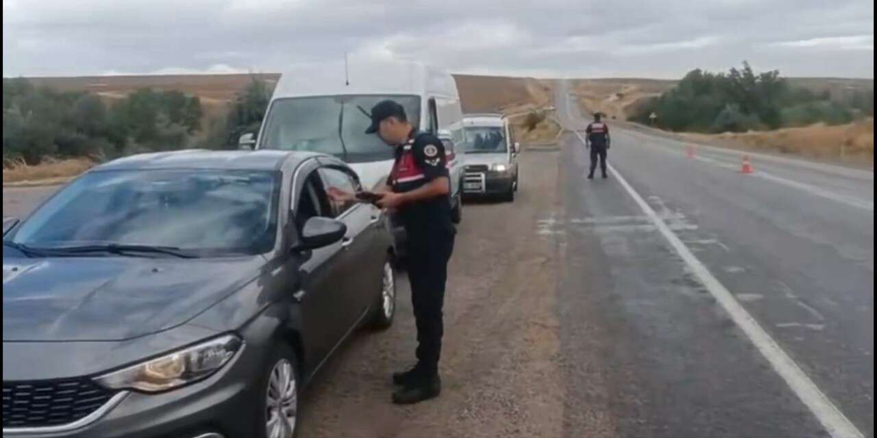 81 ilde düzensiz göç denetimi: 230 göçmen yakalandı