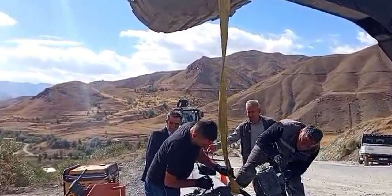 Otluca’da 400’lük isale hattı döşeniyor