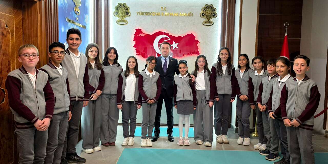 Hülür, 5 Mayıs Ortaokulu öğrencileriyle buluştu