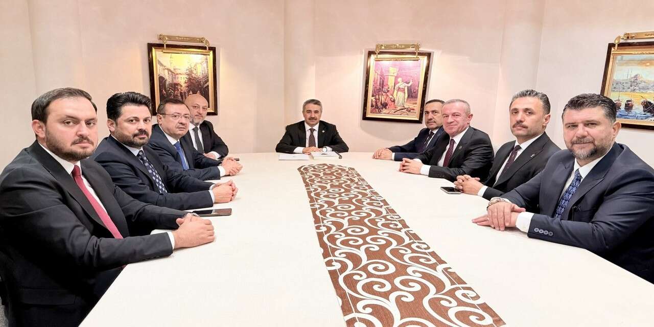 Başkan Kaya'dan Ankara’da Hakkari gündemi