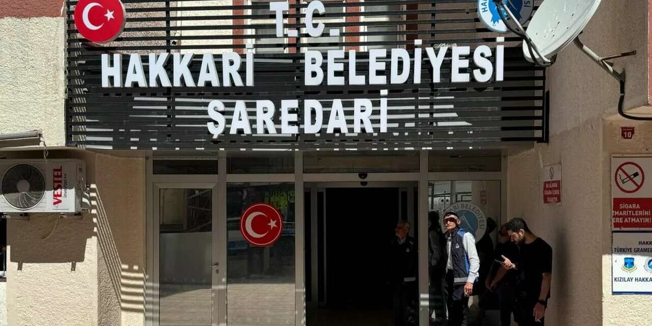 Hakkari Belediyesi'nden Yaşlılar Haftası'na özel program