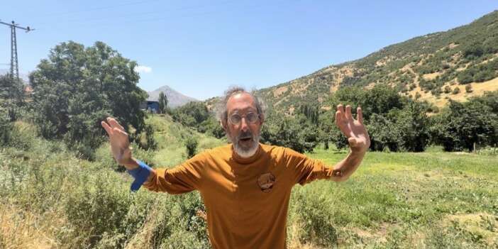 Amerikalı Turist Hakkari’nin doğasına hayran kaldı