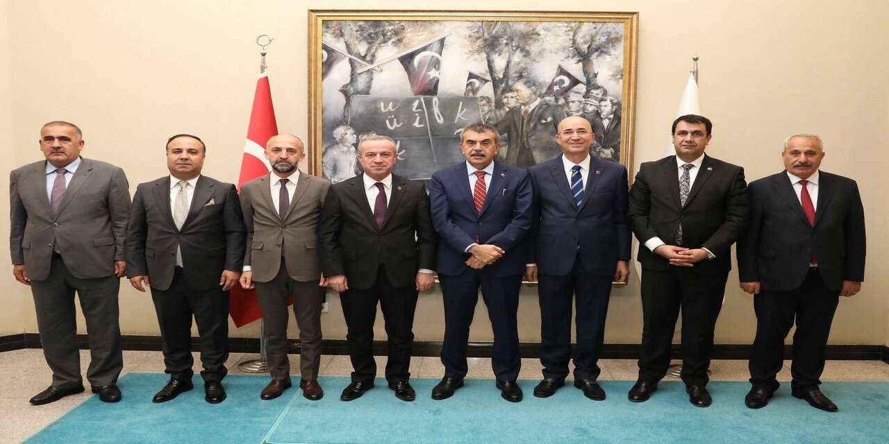 Hakkâri’nin Eğitim Talepleri Bakan Tekin’e iletildi: 18 okul için yenileme talebi