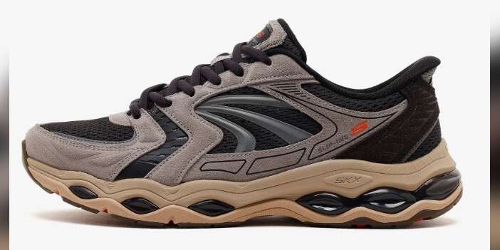 Sneakers mı Spor Ayakkabı mı? Erkekler İçin Günlük Ayakkabı Seçim Rehberi