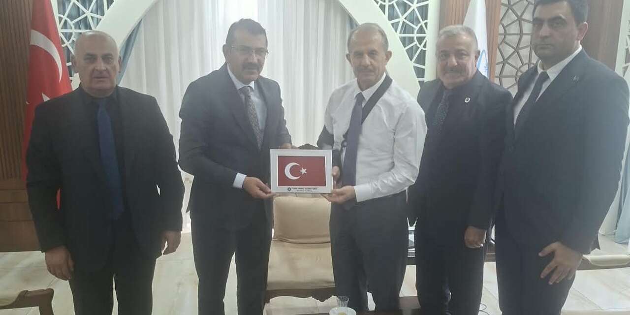 Türk Yerel-Sen Heyetinden Vali Taşyapan’a ziyaret