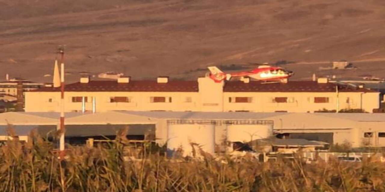 Hakkari’de kalp hastası için ambulans helikopter havalandı