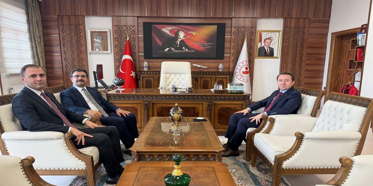 Din Öğretimi Genel Müdürü Dr. Ahmet İşleyen Yüksekova'da
