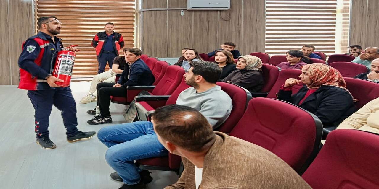 Sosyal Hizmet Merkezi personeline yangın eğitimi verildi