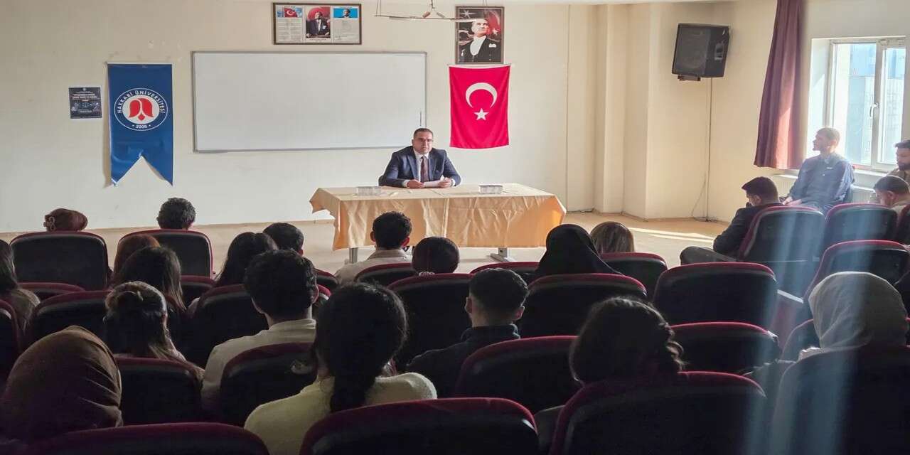 Hakkari Üniversitesi’nde uyuşturucu ve sanal bahis semineri
