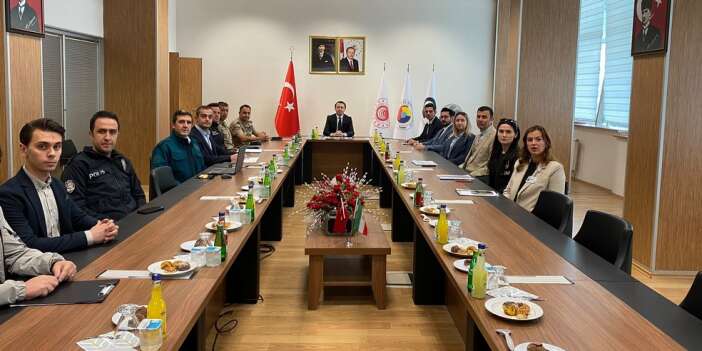 Hülür Başkanlığında Esendere’de güvenlik toplantısı yapıldı