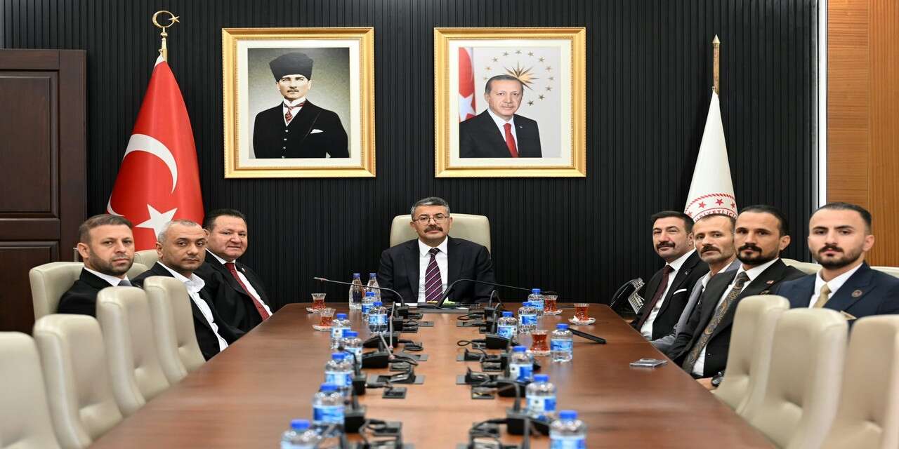 İçişleri Bakan Yardımcısı Çelik, Şehit ve Gazi aileleriyle bir araya geldi