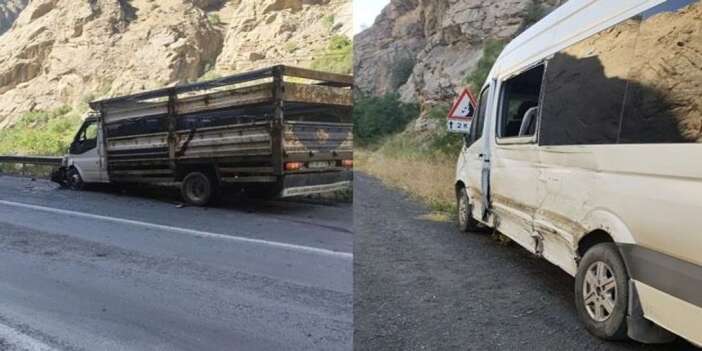 Hakkari’de kamyonet ile minibüs çarpıştı: 4 yaralı