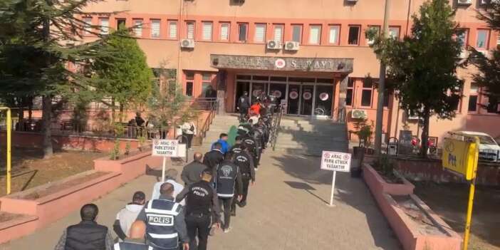 Siber dolandırıcılık operasyonunda 42 gözaltı