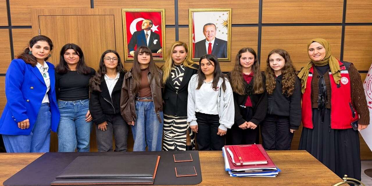 Hakkari’de Dünya Kız Çocukları Günü kutlandı