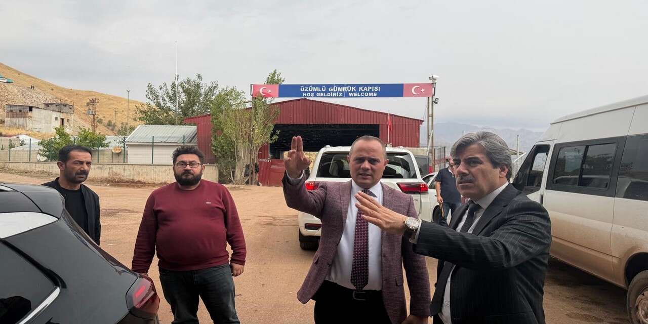 Müdür Fırat, Üzümlü Sınır Kapısı'nda incelemelerde bulundu