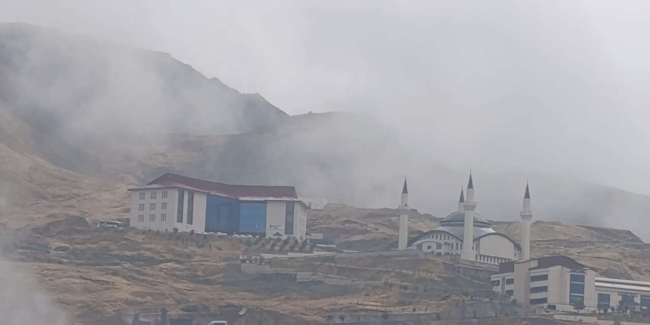 Hakkari Belediyesi Anonslarla yağışlara karşı uyardı