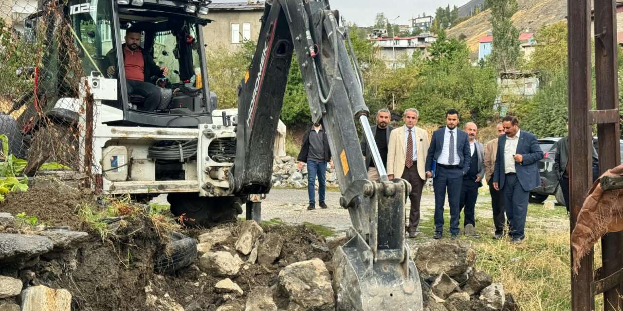 Hakkari’de 210 sokak ilk kez yola kavuştu