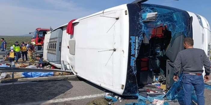 26 kişinin yaralandığı Tur otobüsü kazasında ölü sayısı 12'ye yükseldi