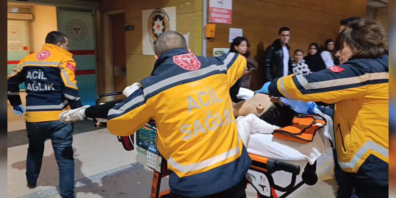 18 Yaşındaki Emre Acar bıçaklı kavgada hayatını kaybetti