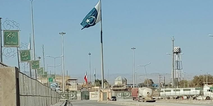 Pakistan-İran sınırında ticari geçişler durdu