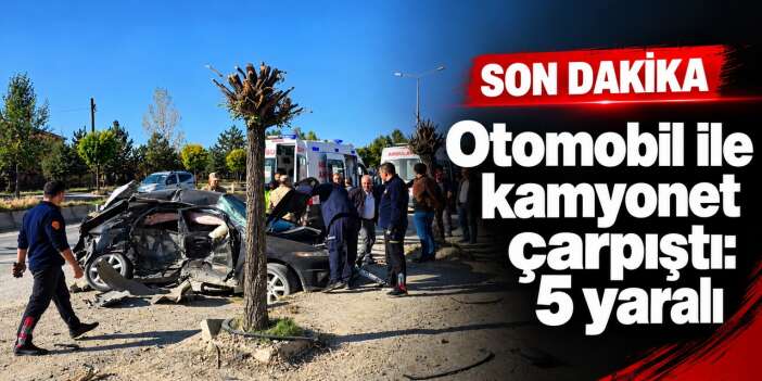 Edremit'te  otomobil ile kamyonet çarpıştı: 5 yaralı