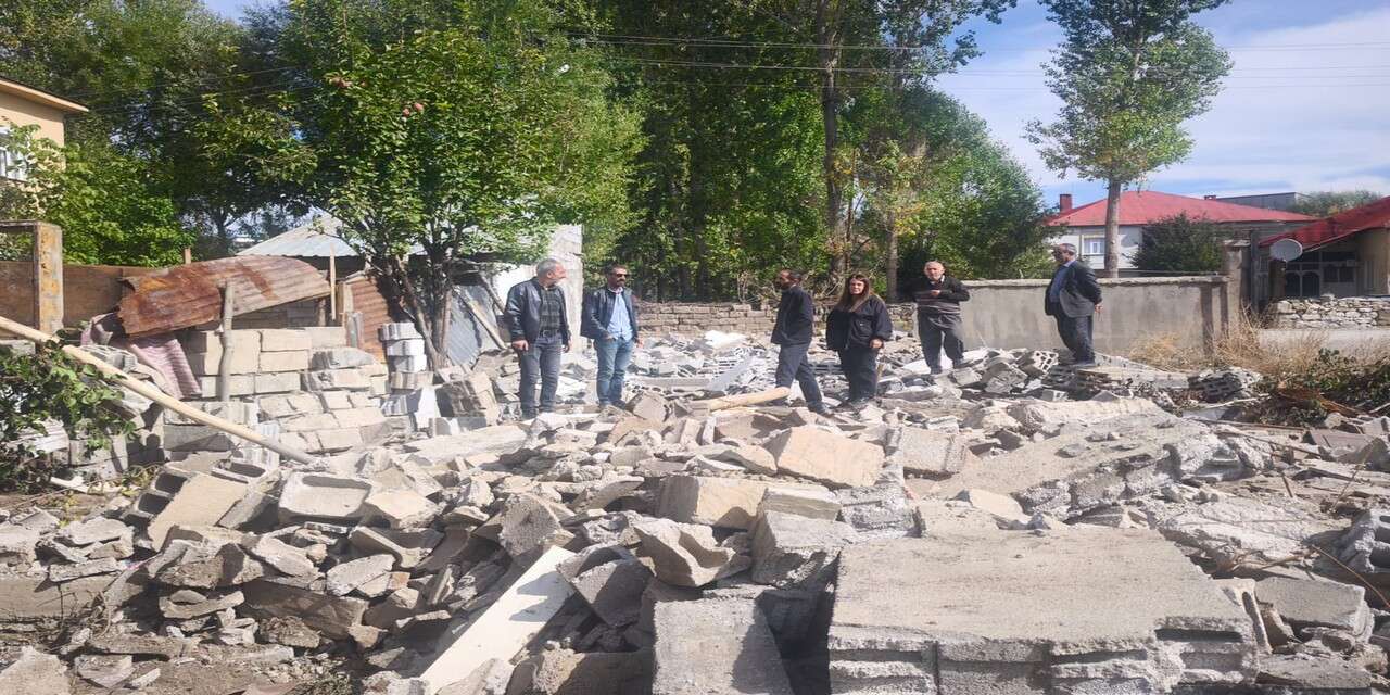 Yüksekova Cumhuriyet Mahallesi’nde yeni yol açıldı
