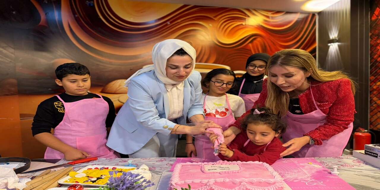 Hakkari’de Çocuklar İçin “İyilik Var” etkinliği