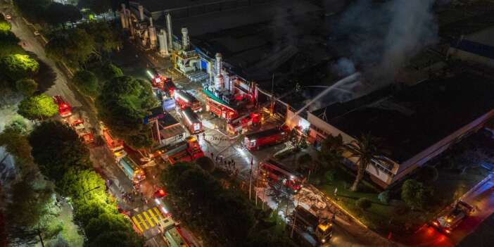 Manisa’da İnci Akü fabrikasında yangın
