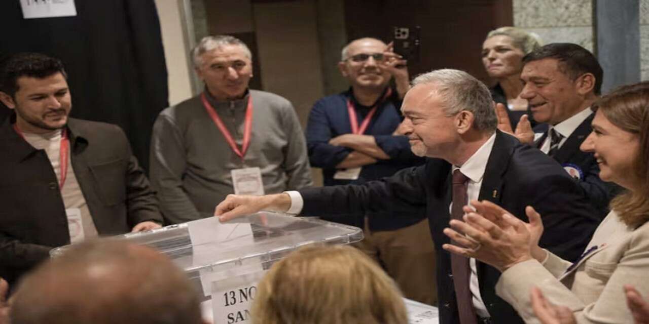 Ümit Kocasakal İstanbul Barosu’nun yeni başkanı oldu
