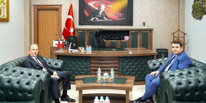 Hakkari Valisi Taşyapan’dan Mülkiye Müfettişi’ne ziyaret