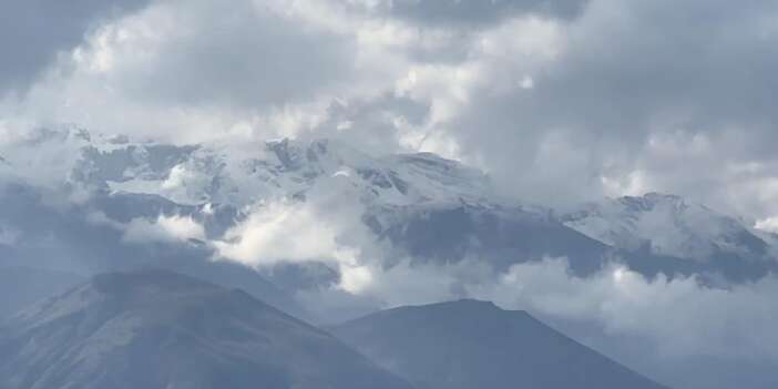 Cilo dağlarına yılın ilk karı düştü