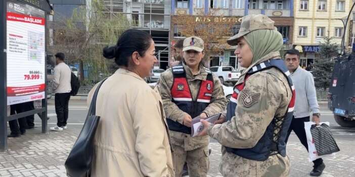 Yüksekova’da Kadınlara KADES uygulaması tanıtıldı