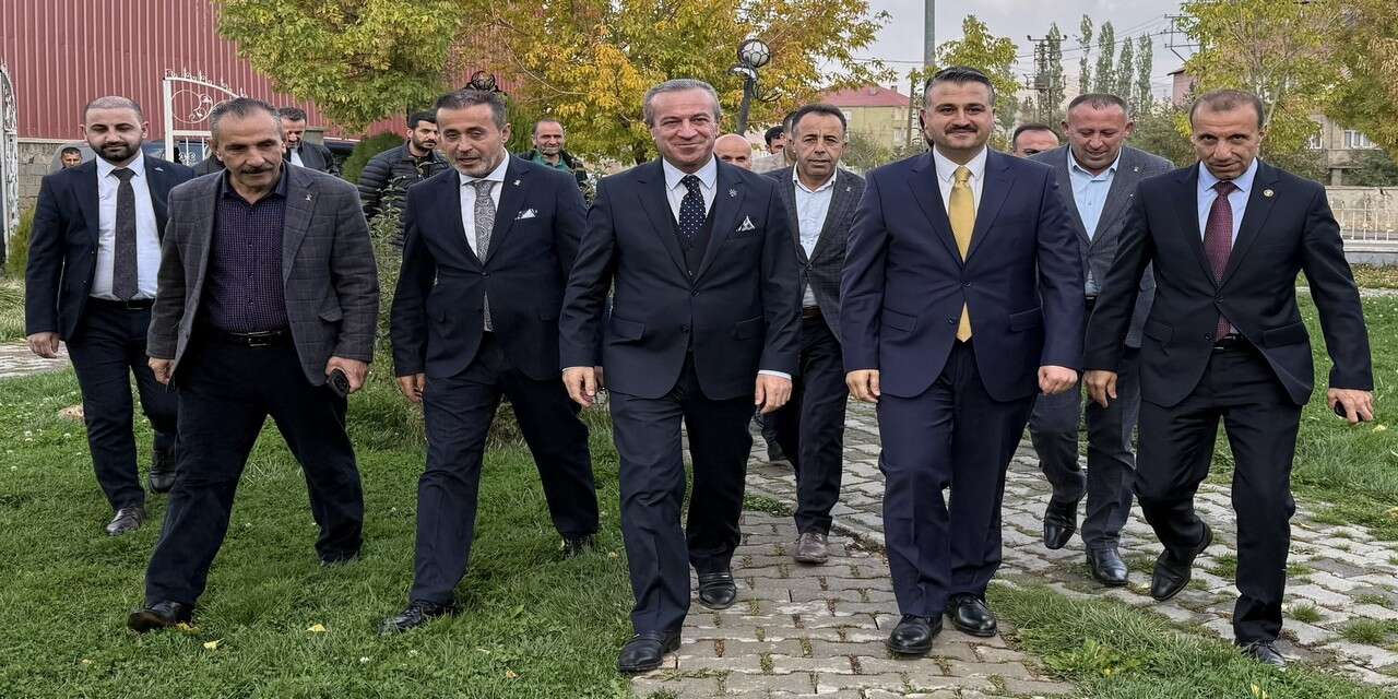 AK Parti Hakkari Teşkilatından Yüksekova’da vefa buluşması