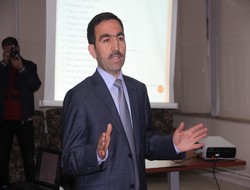 Rektör Ceylan halka hizmetlerini anlattı