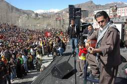 YABANCI GÖZLEMCİ HEYET HALAY ÇEKTİ(3)