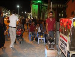 Hakkari'de Semaver çayı keyfi